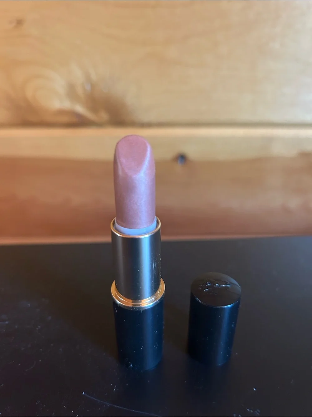 Lancôme Neutral Pink-Mauve Lipstick — Creamy Satin Finish